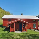 شاليه Unique Farm In The Steep Mountains Of